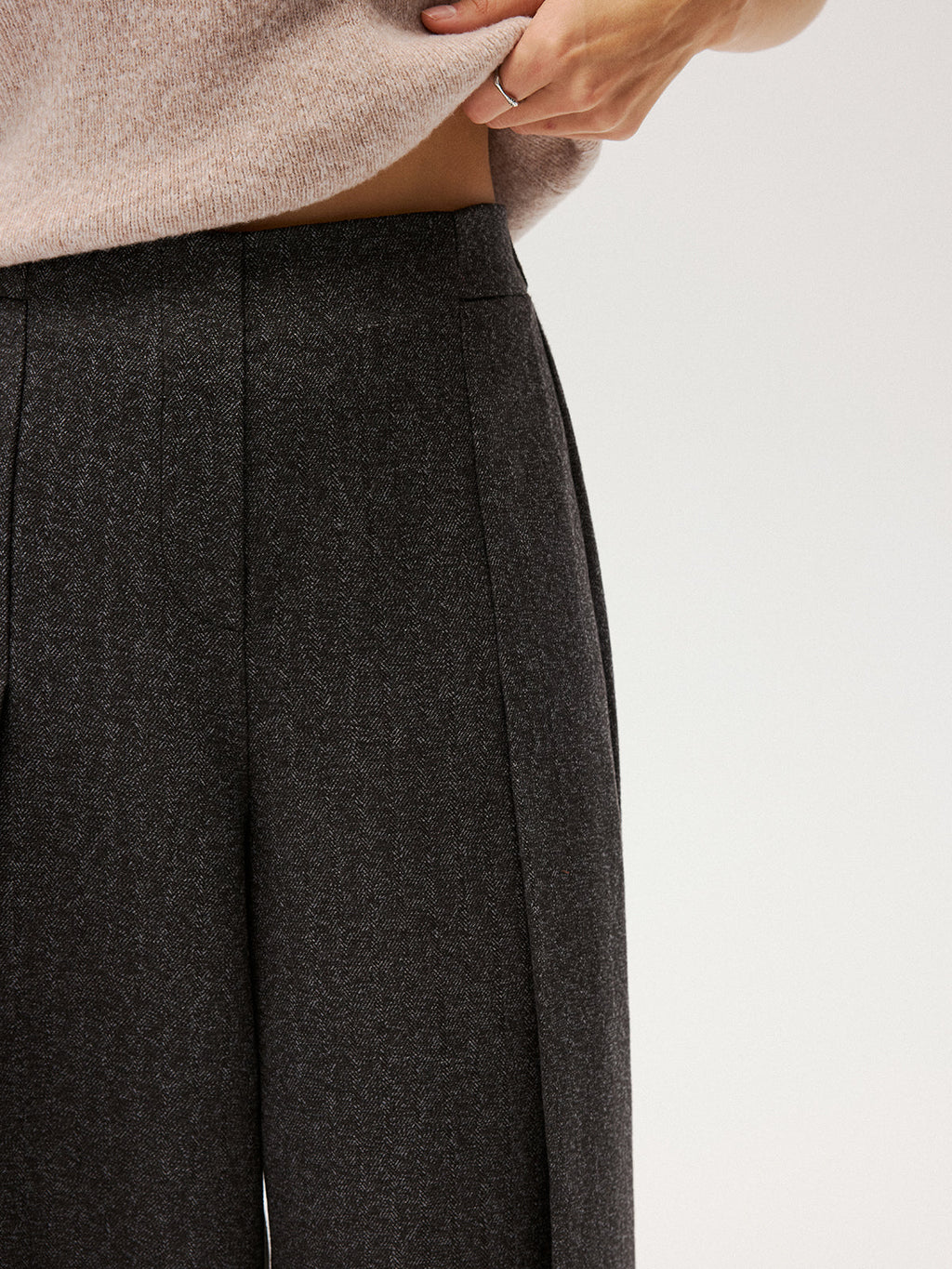 Elastic Waist Pleated Wide Leg Pants