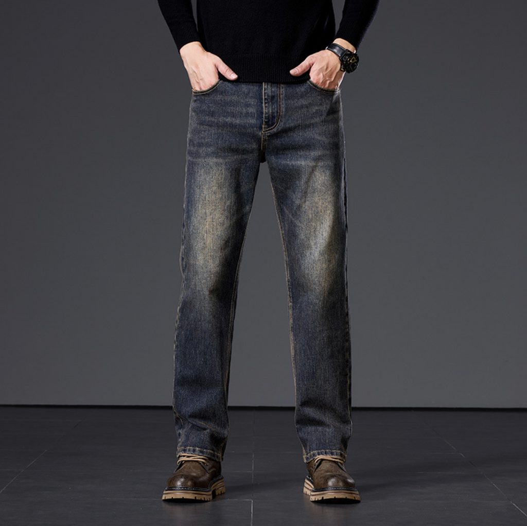 CASUAL STRAIGHT JEANS